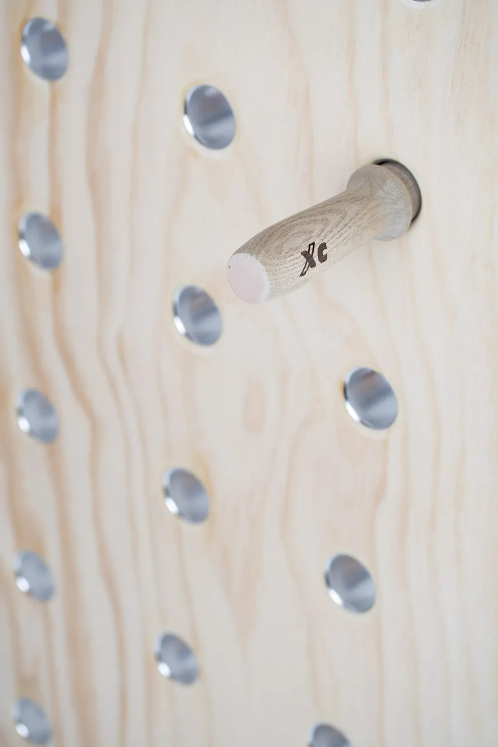 Explore Climbing XC PegBoard pegboard escalade